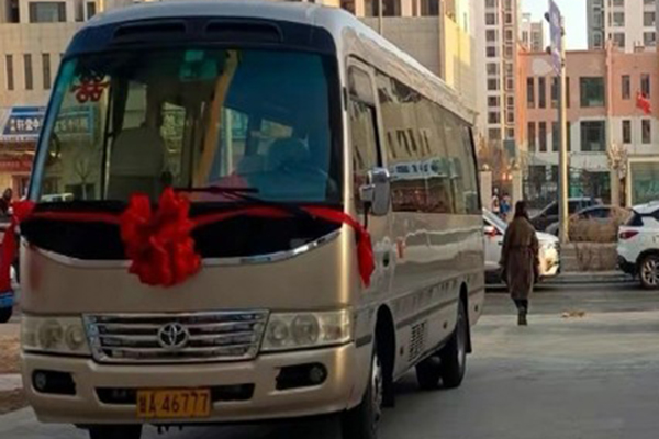 ‌���ݻ����⳵�·��п�˹�ؽ���ϲ�͸�����